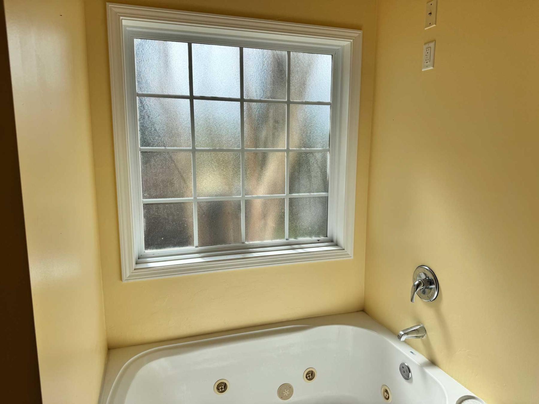 N AVL Home River Views - Image# 14