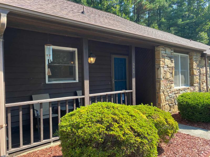 Pencross Condo - Image# 1