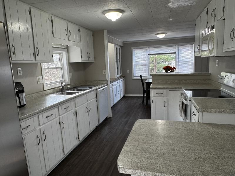 Hutch Mountain Property - Image# 17