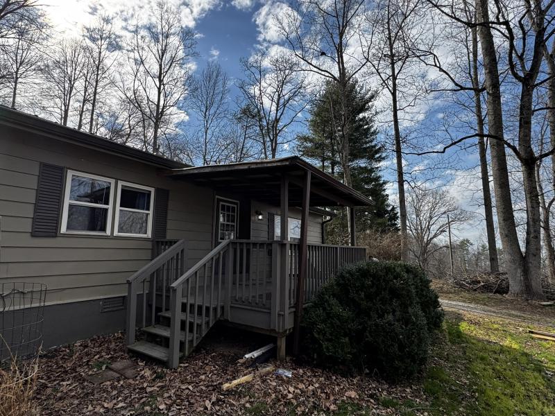 Hutch Mountain Property - Image# 1